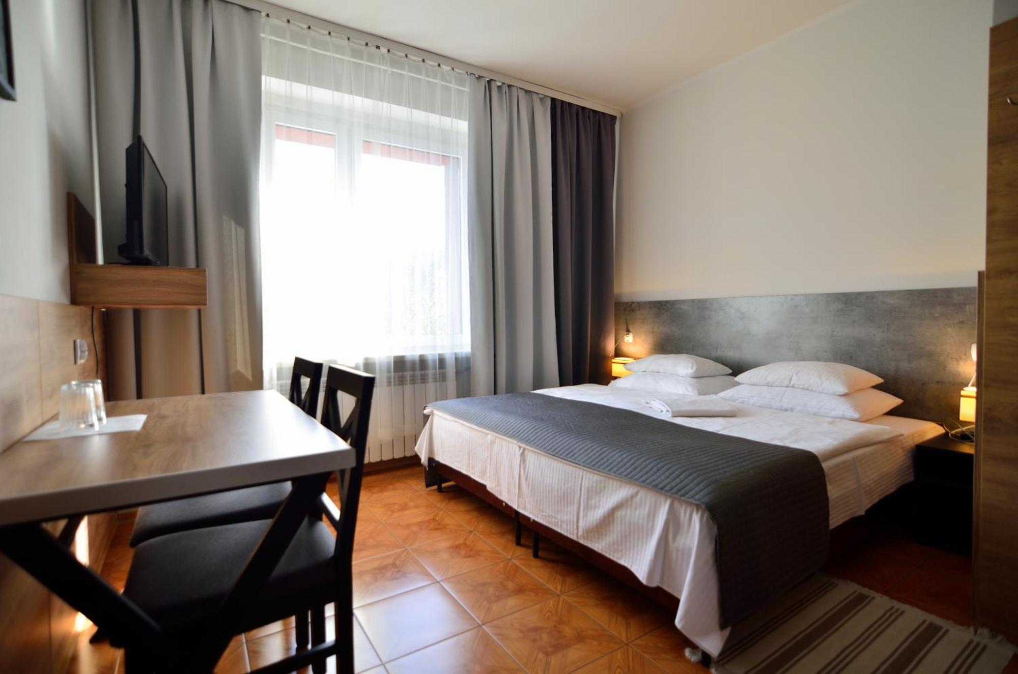 Hotel Gracja Kuznia Raciborska Bagian luar foto