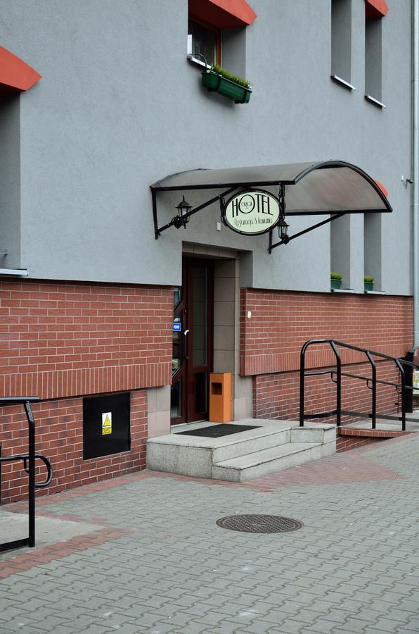 Hotel Gracja Kuznia Raciborska Bagian luar foto
